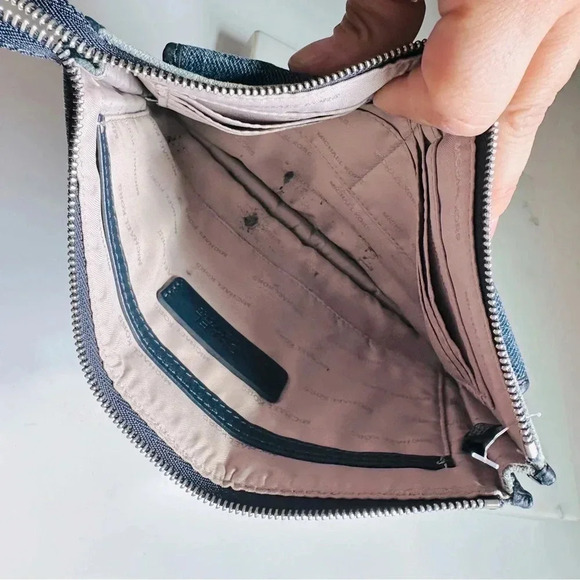 Michael Kors Cooper Medium Wristlet Indigo Light Wash Dark Denim - Picture 8 of 11